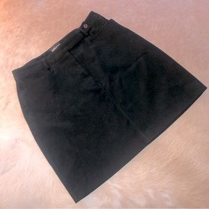 Sale - 4/$20 NY&Co M black twill skirt, velvety soft